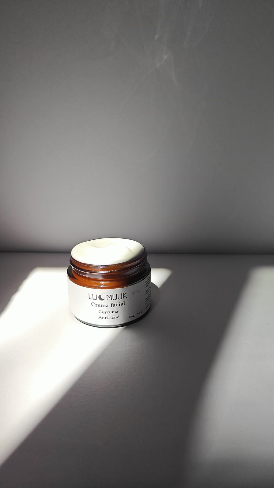 Crema facial anti-acné